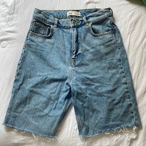 High Rise Bermuda Denim Short 😊